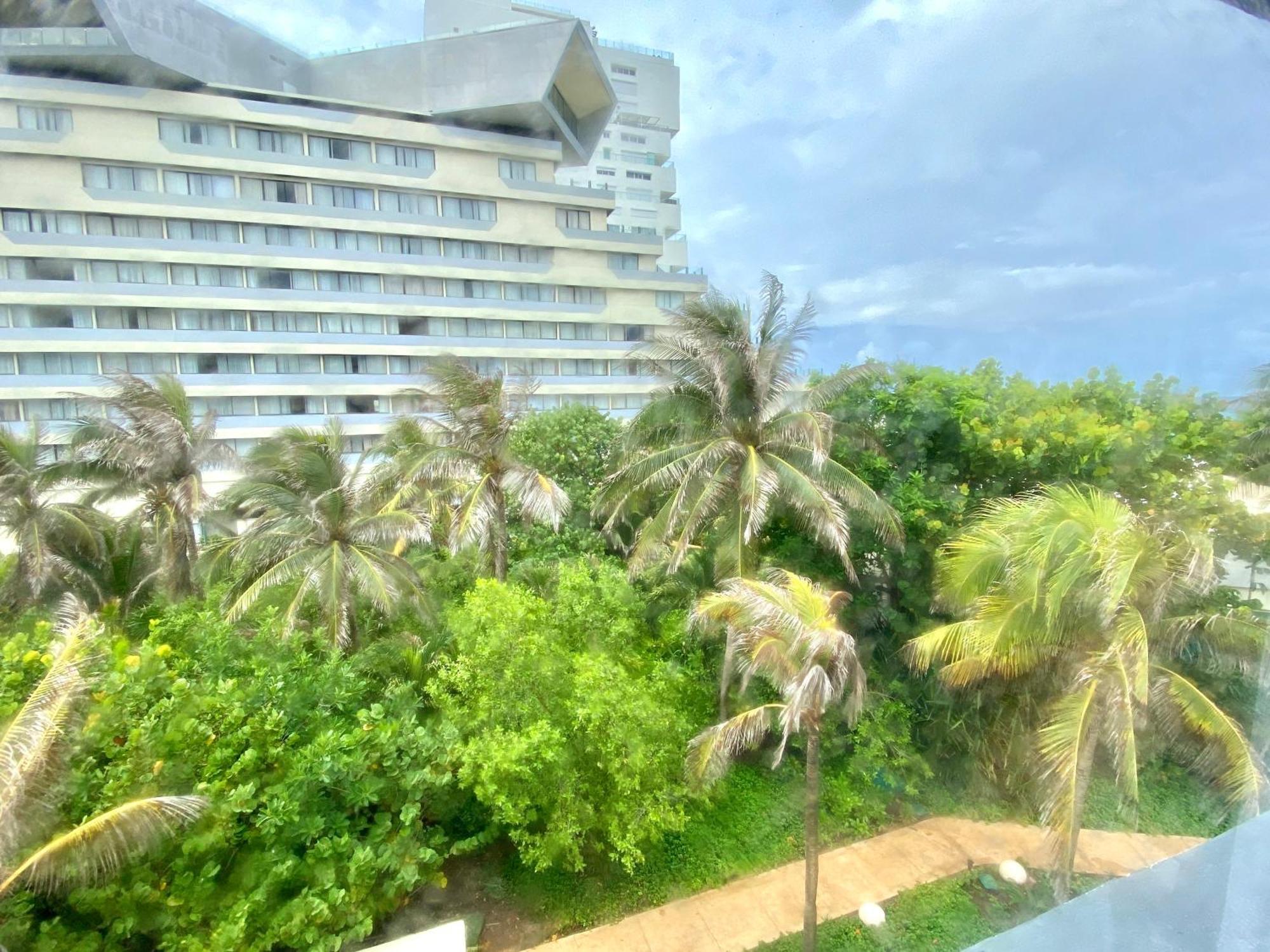 Condo In Ocean Front Resort Cancun Ruang foto