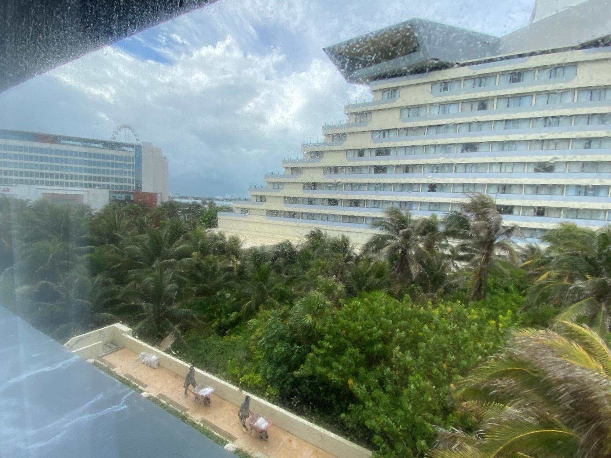 Condo In Ocean Front Resort Cancun Ruang foto